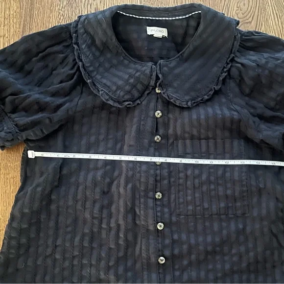 The Keira Blouse by Pilcro - Picture 2 of 2